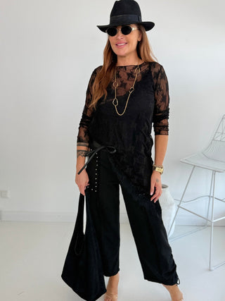Spitzen Langarmshirt in Schwarz, leicht transparent bei Levelone für Damen in Einheitsgrößen 36-42