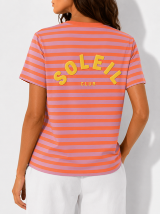 T-Shirt in Orange-Flieder gestreift mit Schaumprint-Schriftzug-Print in Gelb
