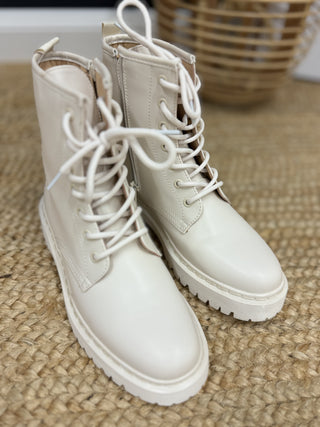 Boots 2312329-34