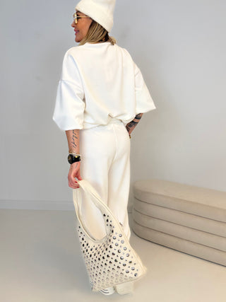 Zweiteiler-weiss-hose-sweater-damen-levelone