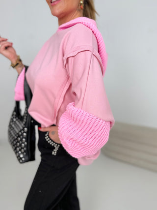 Hoodie mit Ziernähten in Rosa