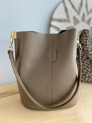 Leder Beuteltasche 2509166-69