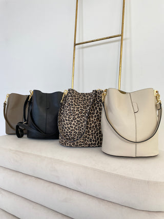 Leder Beuteltasche 2509166-69